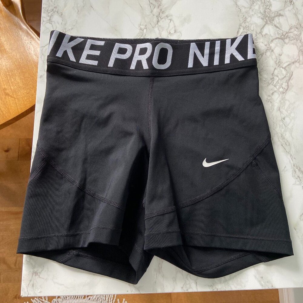 Black Nike Pro shorts